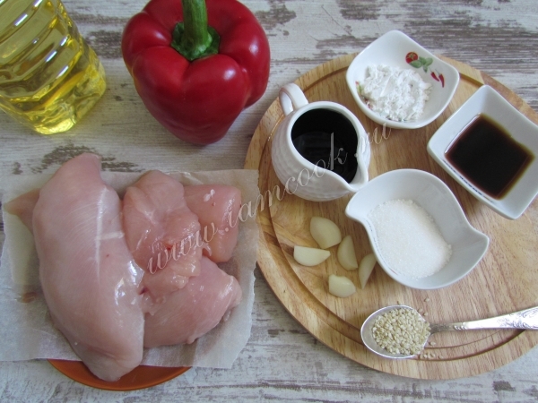 Ингредиенты для куриного филе со сладким перцем
