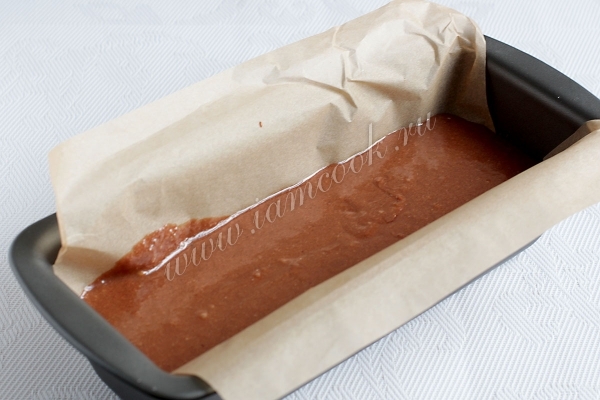 Шоколадно-ореховое тесто в форме