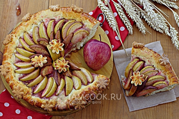 Фото открытого пирога с яблоками