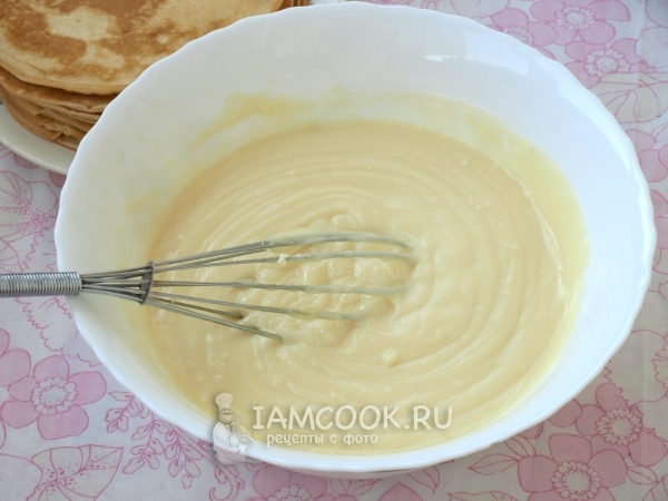 Взбить сваренный крем с маслом