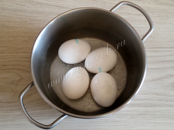 Яйца отварные