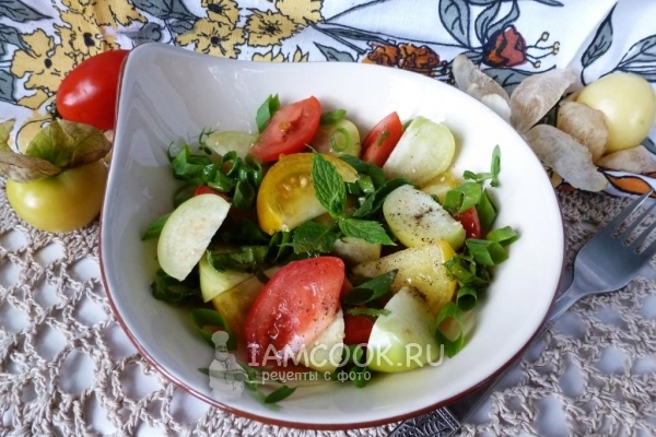 Фото салата из физалиса и томатов