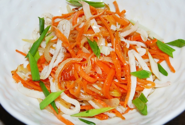 Салат из кальмаров с морковью