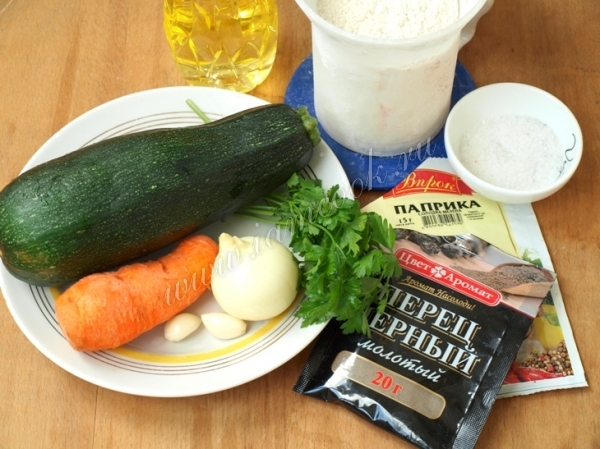 Ингредиенты для кабачоквых оладьев с морковью