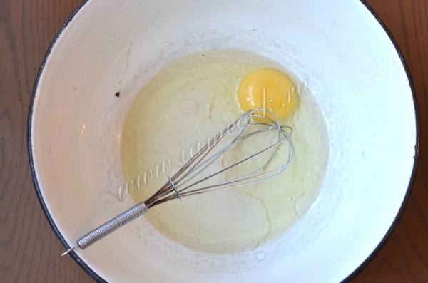 Яйцо с маслом