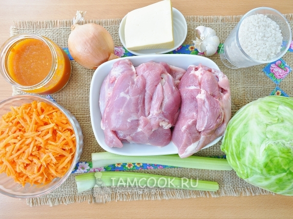 Ингредиенты для голубцов с индейкой в сливочном соусе в мультиварке