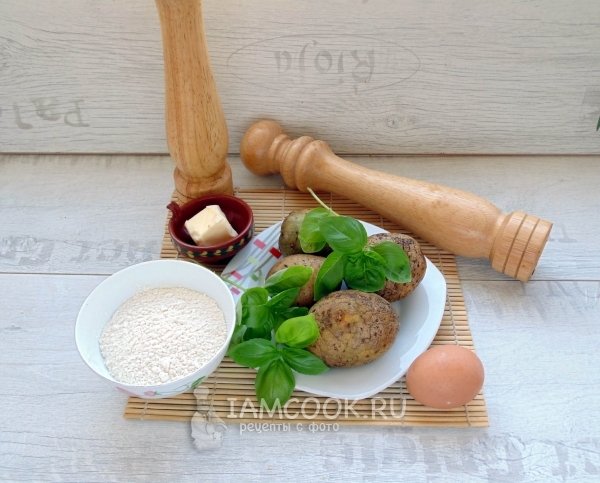 Ингредиенты для картофельных ньокки с базиликом