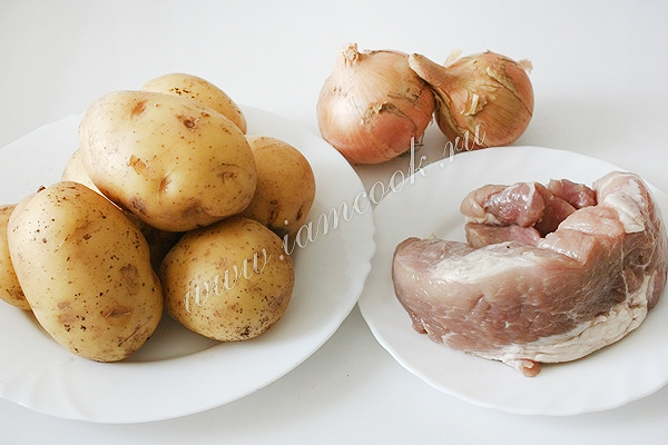 Ингредиенты для тушения картошки с мясом в мультиварке