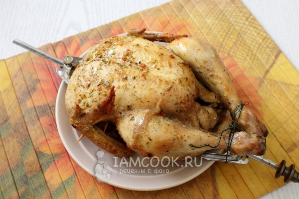 Рецепт курицы гриль в духовке на вертеле целиком