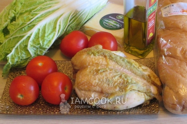Ингредиенты для салата «Цезарь» с пекинской капустой и курицей