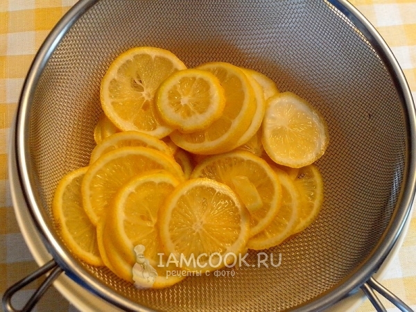 Процедить лимонад