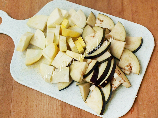 Кабачки и баклажаны для овощного рагу