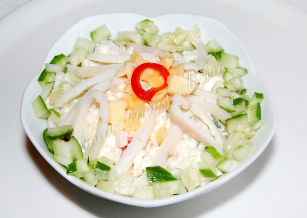 Кальмаровый салат с рисом, рецепт