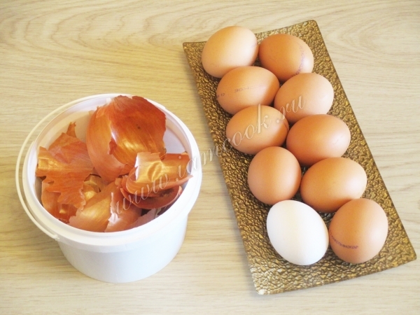 Ингредиенты для покраски яиц к Пасхе