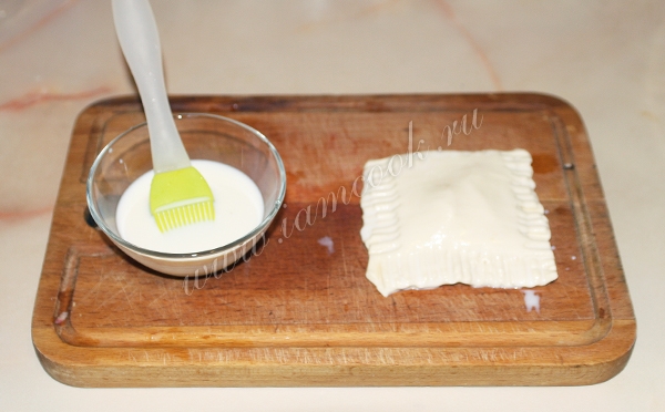 Подготовка слоек с сыром