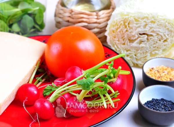Ингредиенты для салата из китайской капусты