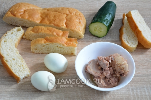 Ингредиенты для бутербродов с печенью трески и яйцом