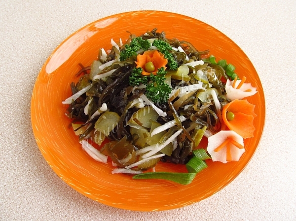 Рецепт салата из дайкона и морской капусты