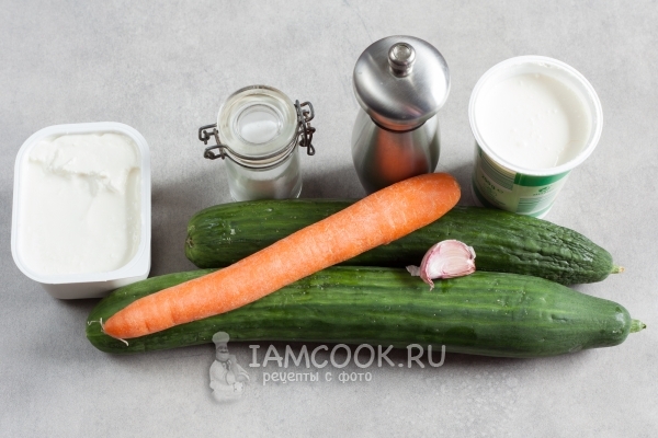 Ингредиенты для салата из огурцов и моркови