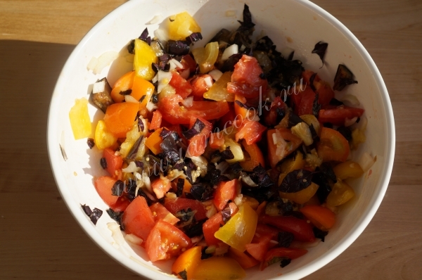 Рецепт салата из томатов и баклажанов