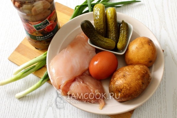 Ингредиенты для салата «Дубок» с курицей и грибами