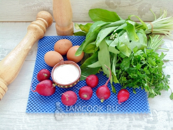 Ингредиенты для салата с черемшой, яйцом и редисом