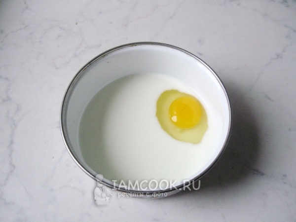 Молоко с яйцом
