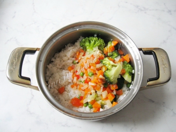 Обжаренные овощи с рисом