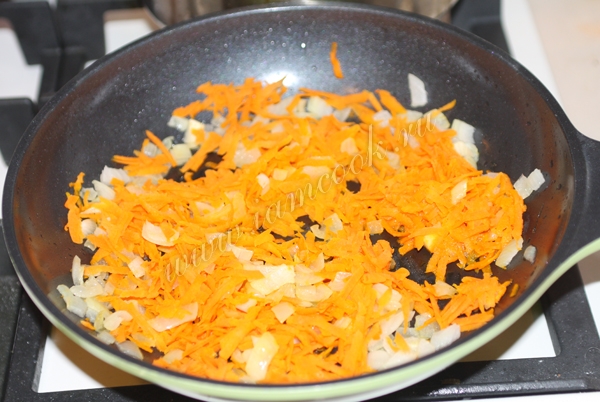 Тушение моркови с луком, фото