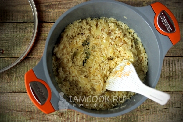 Рис с луком, фото