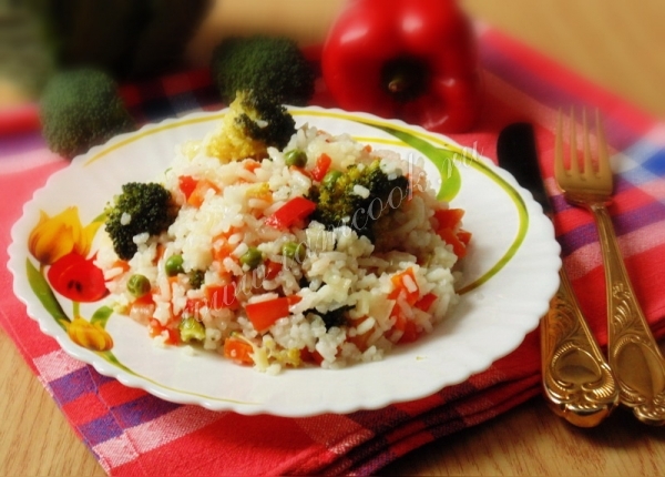 Фото риса с брокколи и зеленым горошком