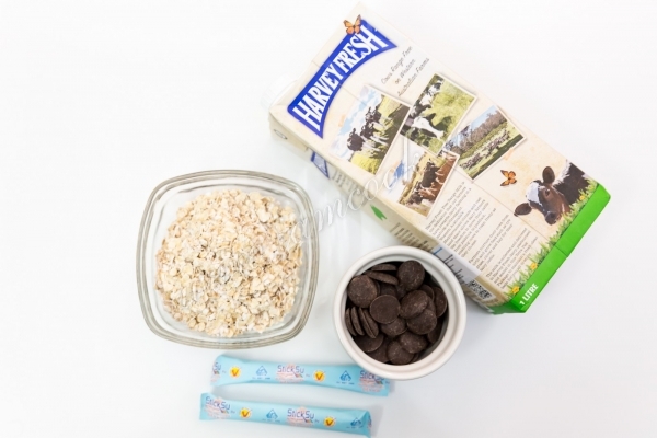 Ингредиенты для шоколадно-овсяной каши