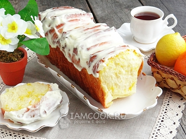 Фото лимонного дрожжевого пирога с кремом