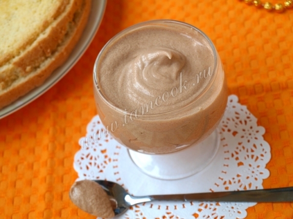 Рецепт слиочно-шоколадного крема со сгущенкой