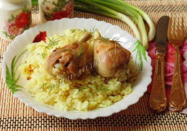 Курица, фаршированная рисом и грибами