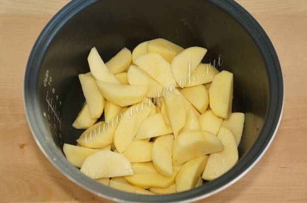 Картофель, тушенный в соевом соусе
