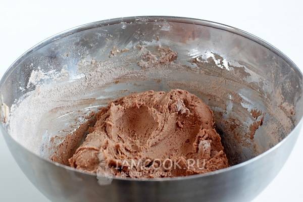 Размешать тесто