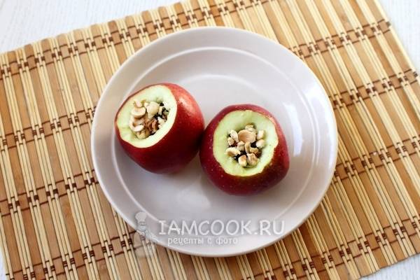 Запеченные яблоки в мультиварке: рецепт приготовления