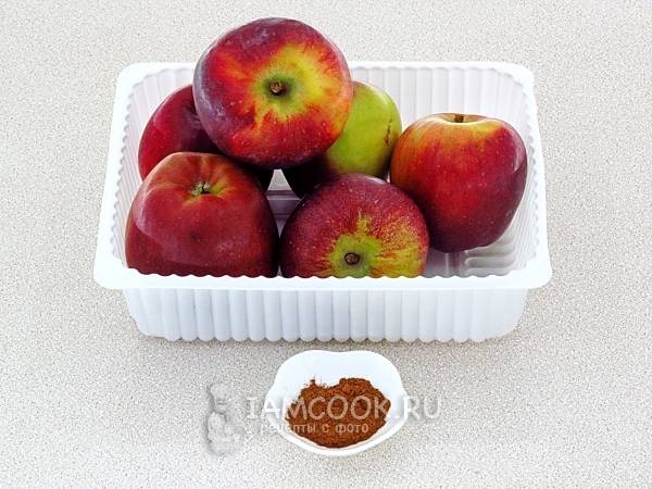 Подготовить яблоки и корицу