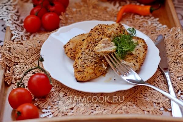 Куриная грудка под йогуртовым соусом с сыром