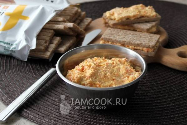 Вкусная закуска из чеснока и творога