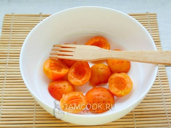 Ингредиенты для повидла из абрикосов с лимоном