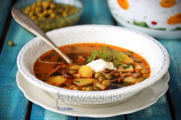 Суп из тушенки со свежей капустой и зеленым горошком