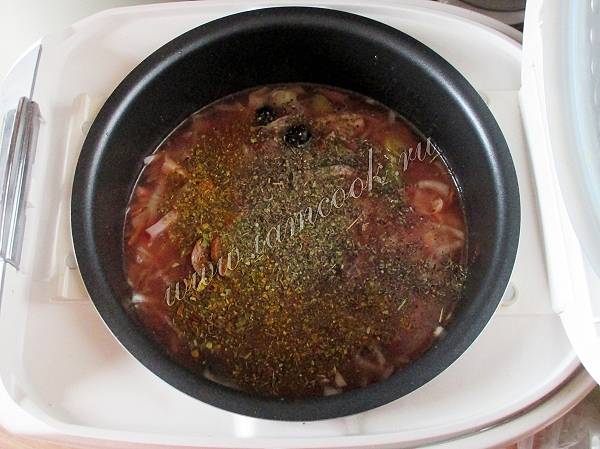 Вкусная мясная сборная солянка – пошаговый рецепт