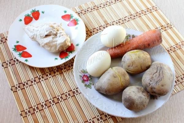 Полезные свойства САЛАТ ОХОТНИЧИЙ С ПЕЧЕНЬЮ