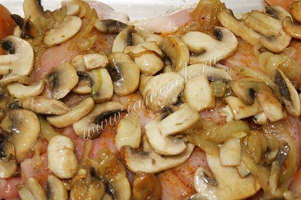 Курица в сметане с грибами - пошаговый рецепт с фото на витамин-п-байкальский.рф