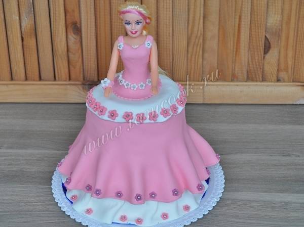 Торт-кукла «Розовая принцесса»