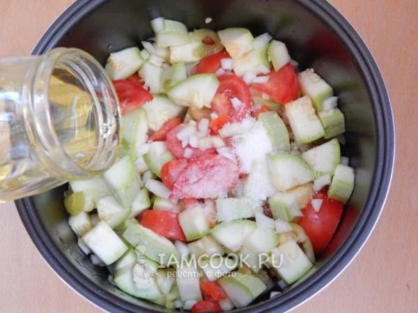 Легкий смородиновый салат с яблоком и куриной печенкой