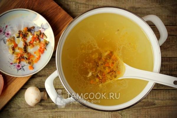 Легкий суп из консервированной кукурузы