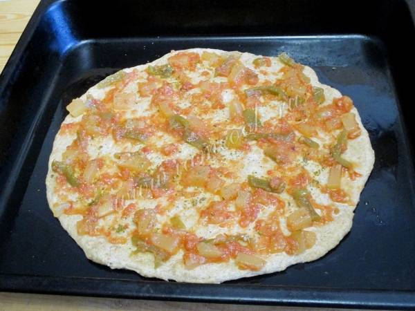 Пицца с бужениной и лечо, рецепт с фото. Готовим домашнюю пиццу на бездрожжевом тесте.